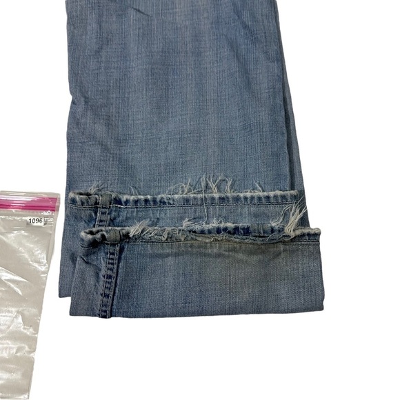 BKE Buckle Marshall Boot Light Wash Jeans Sz 34x32 Ripped Distressed Destroyed - Picture 16 of 16